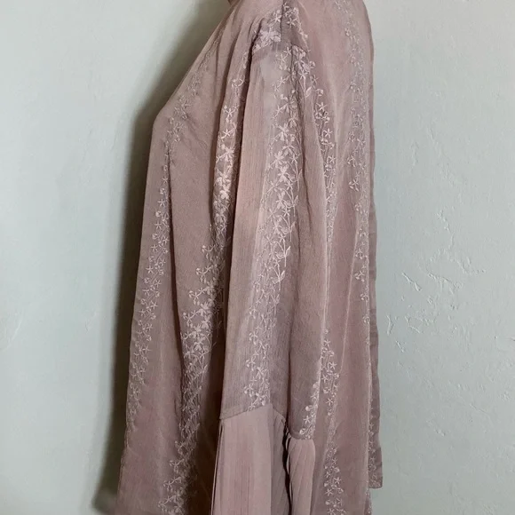 A DIP OF DARLING Victorian Blouse Dusty Rose Pink Embroidered 3/4 Sleeve SZ XL - Picture 5 of 14